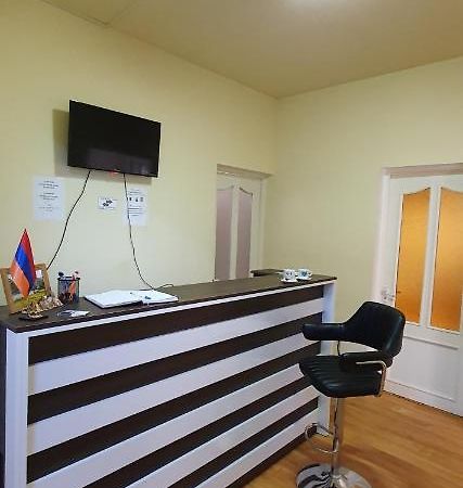 Tempus Hotel-Hostel Erivan Dış mekan fotoğraf