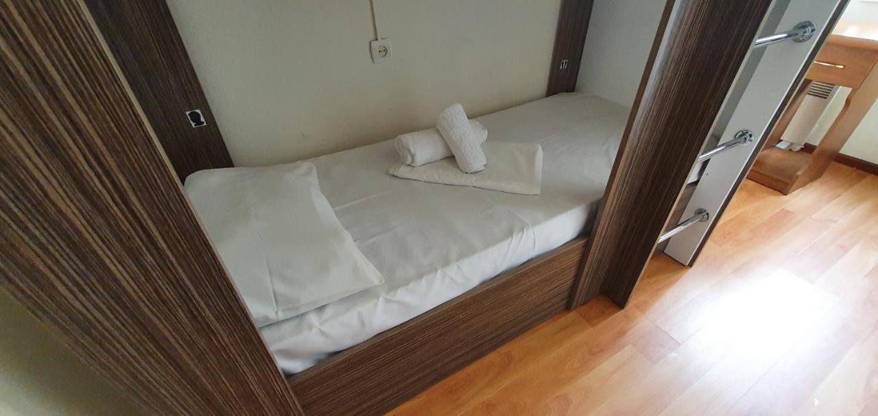Tempus Hotel-Hostel Erivan Dış mekan fotoğraf